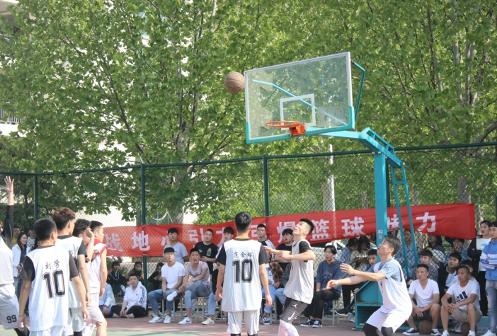 篮球赛2.jpg